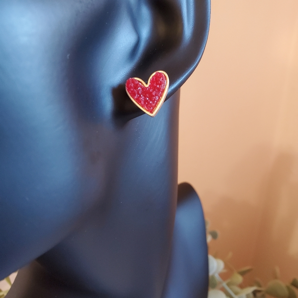 RED DRUZY HEART STUD EARRINGS - Picture 2 of 4